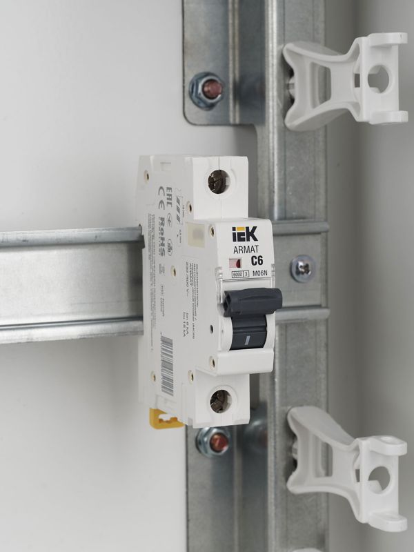 Выключатель автоматический модульный 1п C 6А M06N — изображение 9