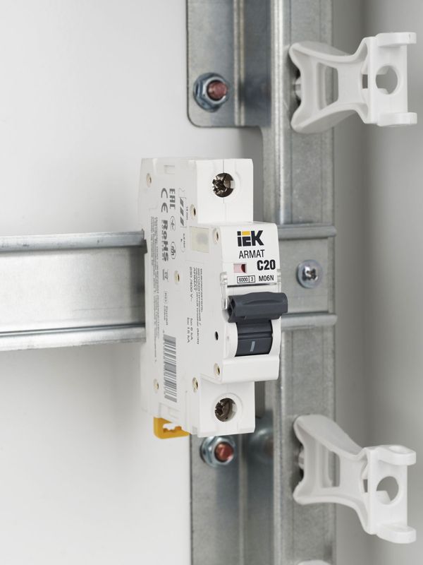 Выключатель автоматический модульный 1п C 20А M06N — изображение 9