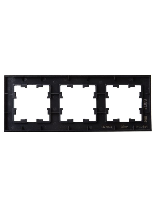 Рамка 3-м BRITE РУ-3-2-БрЧ стекло черн — изображение 3