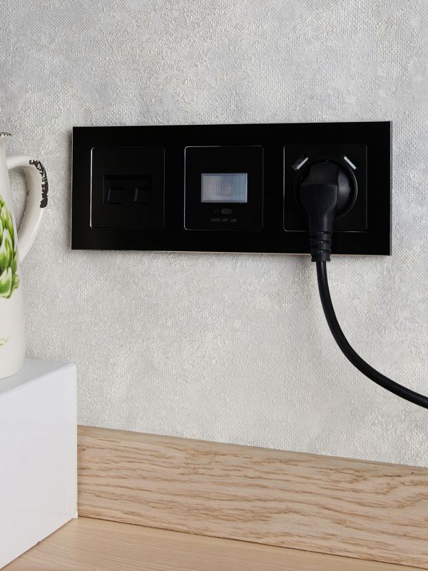 Рамка 3-м BRITE РУ-3-1-БрЧ металл черн — изображение 5