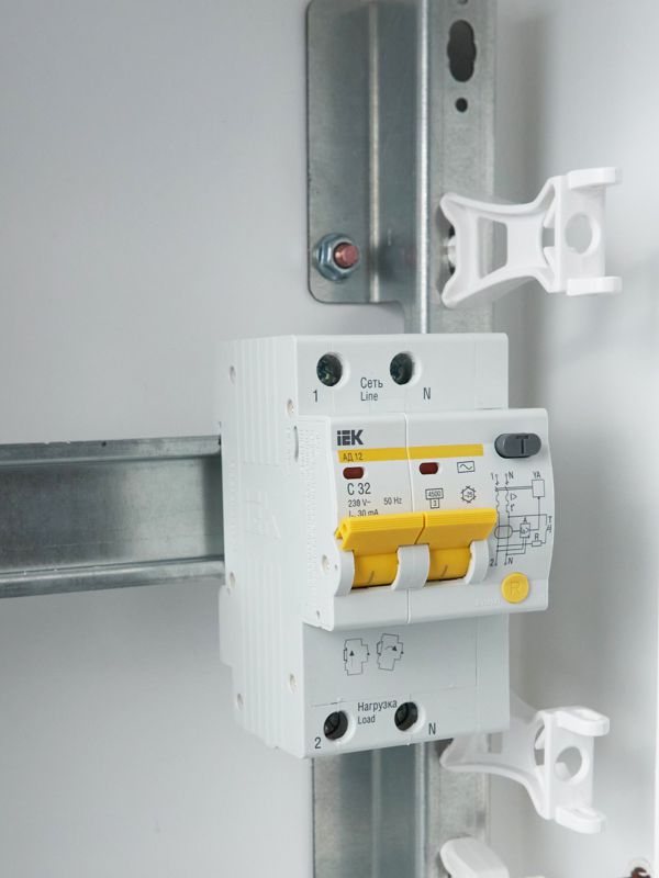 Выключатель автоматический дифференциального тока 2п C 32А 30мА тип AC 4.5кА АД-12 — изображение 10