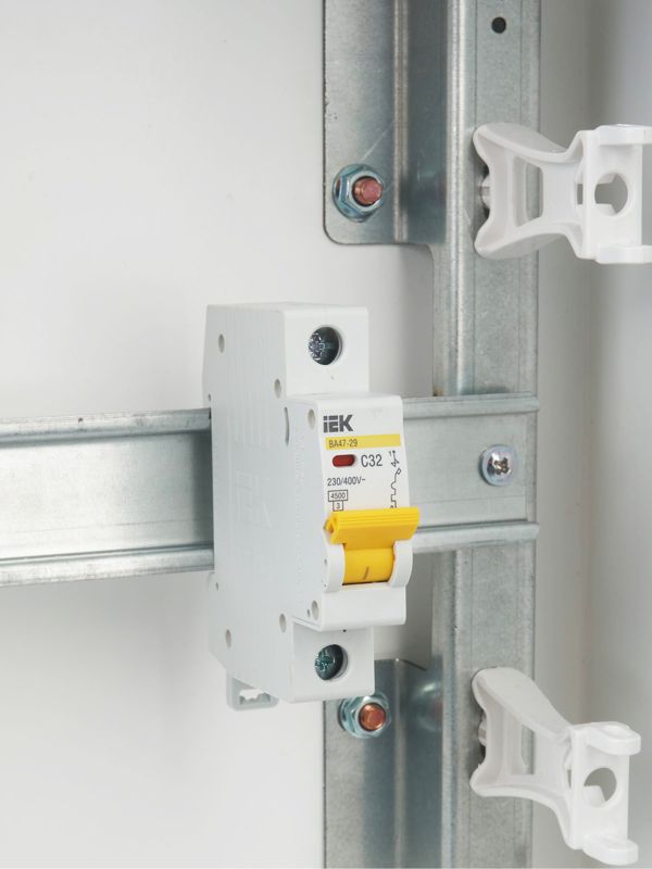 Выключатель автоматический модульный 1п C 32А 4.5кА ВА47-29 — изображение 10