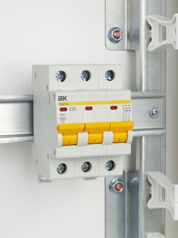 Выключатель автоматический модульный 3п C 20А 4.5кА ВА47-29 — изображение 9