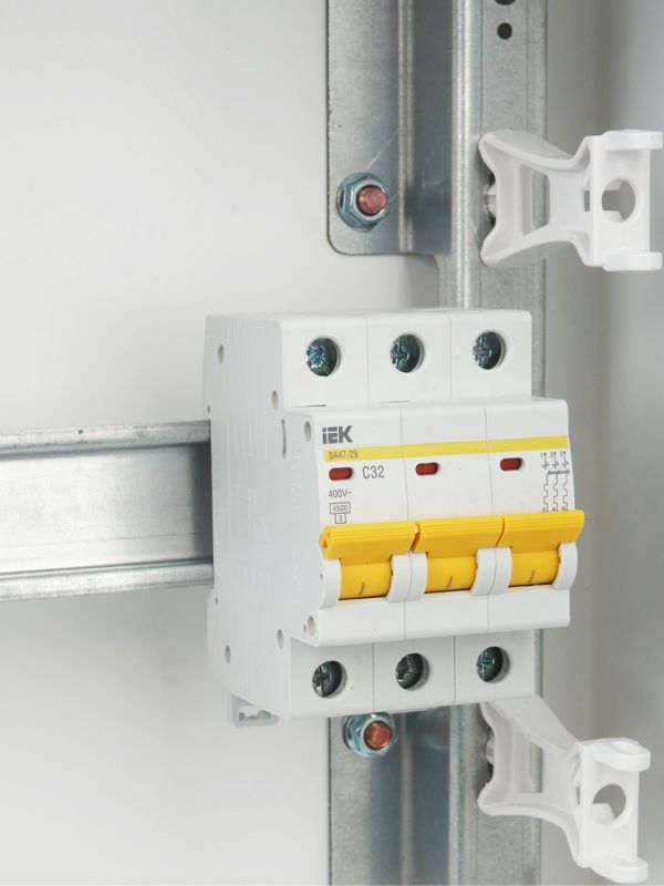Выключатель автоматический модульный 3п C 32А 4.5кА ВА47-29 — изображение 10