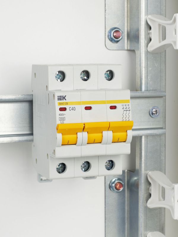 Выключатель автоматический модульный 3п C 40А 4.5кА ВА47-29 — изображение 9