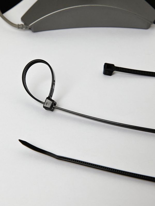 Хомут кабельный 4.8х300 нейл. черн — изображение 4