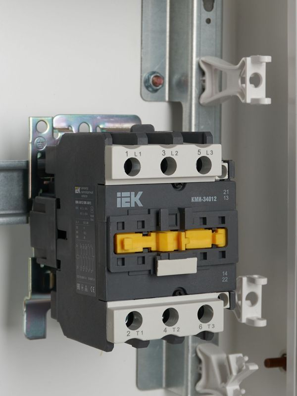 Контактор КМИ-34012 40А 400В/AC3 1НО 1Н3 — изображение 9