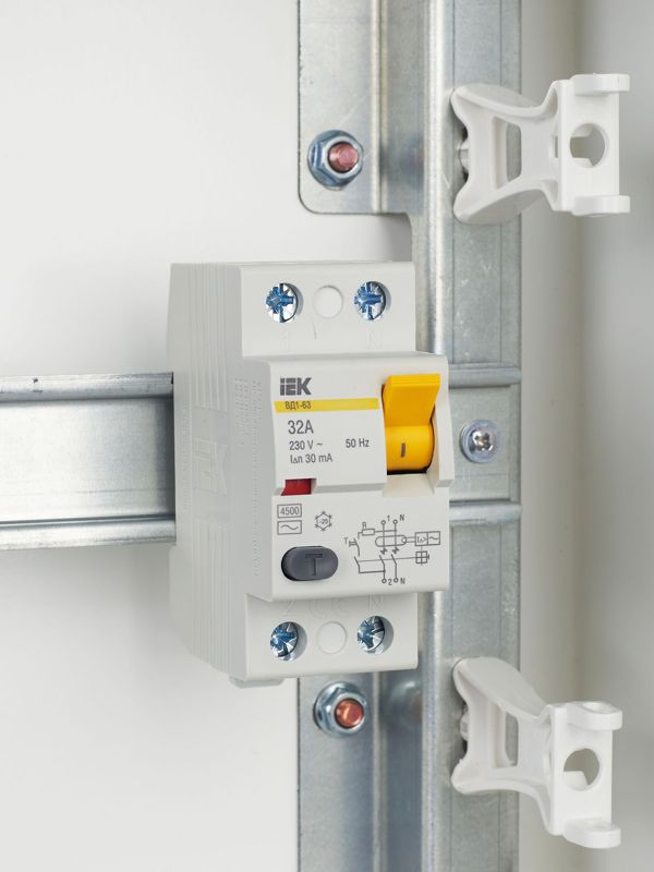 Выключатель дифференциального тока 2п 32А 30мА тип AC ВД1-63 — изображение 10