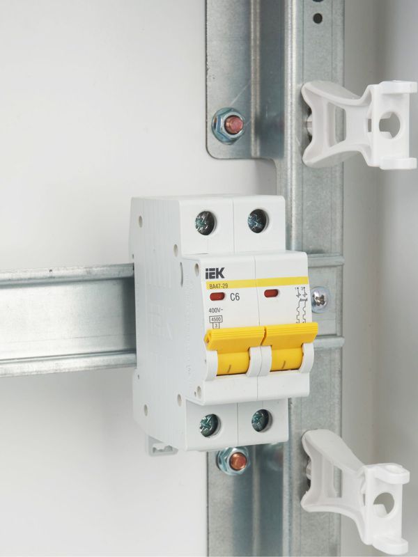 Выключатель автоматический модульный 2п C 6А 4.5кА ВА47-29 — изображение 10
