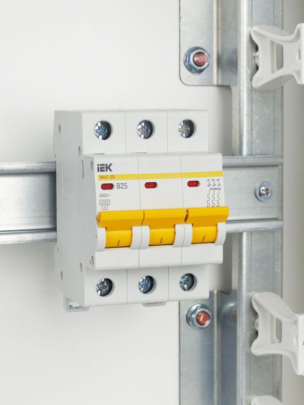 Выключатель автоматический модульный 3п B 25А 4.5кА ВА47-29 — изображение 9