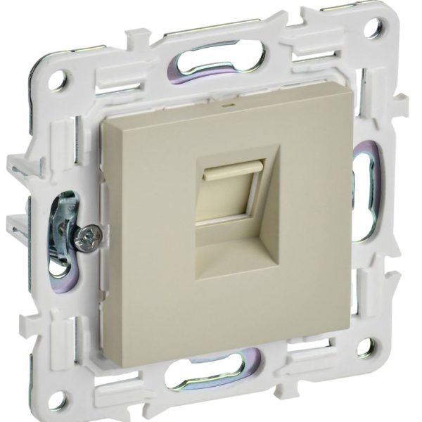 Розетка компьютерная RJ45 кат.5E SKANDY SK-K01B беж