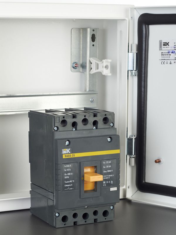 Выключатель автоматический 3п 200А 35кА ВА 88-35 — изображение 10